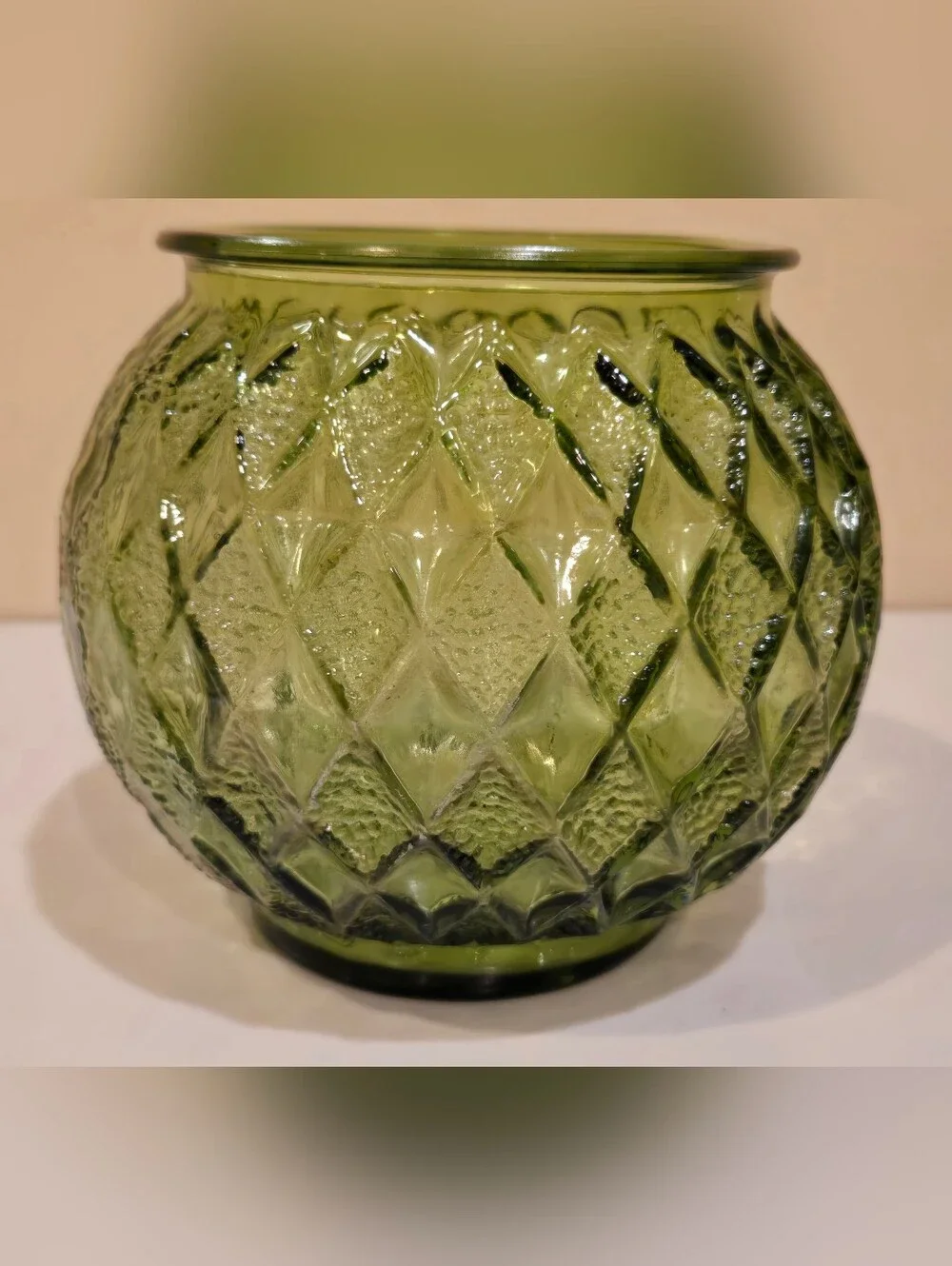 Vintage Avacado Green Glass Harlequin Pattern Bowl